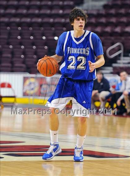 Thumbnail 2 in Lampeter-Strasburg vs. Eastern York (D3 Semifinals) photogallery.