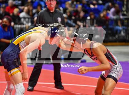 Thumbnail 3 in UIL State Championships - 6A 106lb Final photogallery.