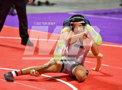 Thumbnail 3 in UIL State Championships - 6A 106lb Final photogallery.