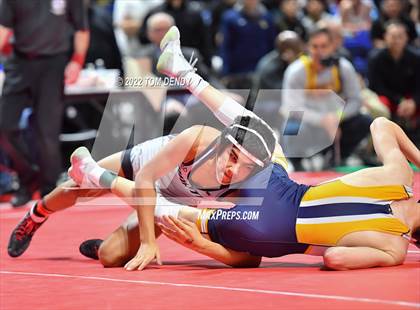 Thumbnail 3 in UIL State Championships - 6A 106lb Final photogallery.