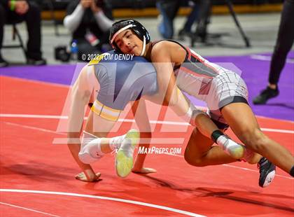 Thumbnail 2 in UIL State Championships - 6A 106lb Final photogallery.