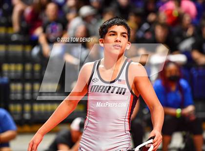 Thumbnail 3 in UIL State Championships - 6A 106lb Final photogallery.