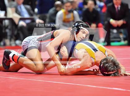 Thumbnail 2 in UIL State Championships - 6A 106lb Final photogallery.