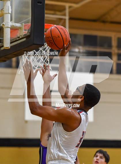 Thumbnail 1 in Lee [Robert E.] vs Saint Mary's Hall (SAISD Basketball Tournament) photogallery.