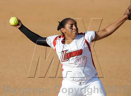 Thumbnail 2 in Chino vs. Lakewood (CIF SS D2 Final) photogallery.