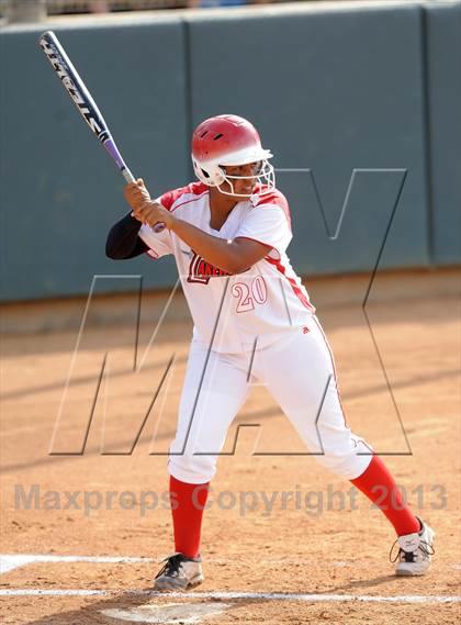 Thumbnail 2 in Chino vs. Lakewood (CIF SS D2 Final) photogallery.