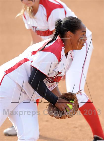 Thumbnail 2 in Chino vs. Lakewood (CIF SS D2 Final) photogallery.