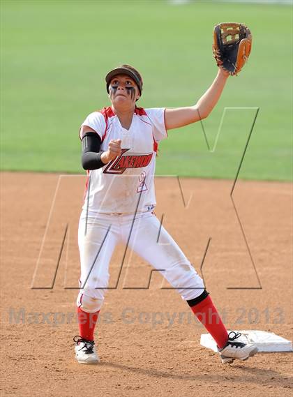 Thumbnail 1 in Chino vs. Lakewood (CIF SS D2 Final) photogallery.
