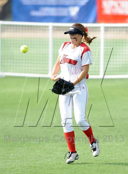 Thumbnail 2 in Chino vs. Lakewood (CIF SS D2 Final) photogallery.