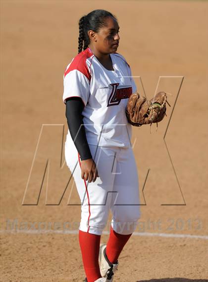 Thumbnail 1 in Chino vs. Lakewood (CIF SS D2 Final) photogallery.