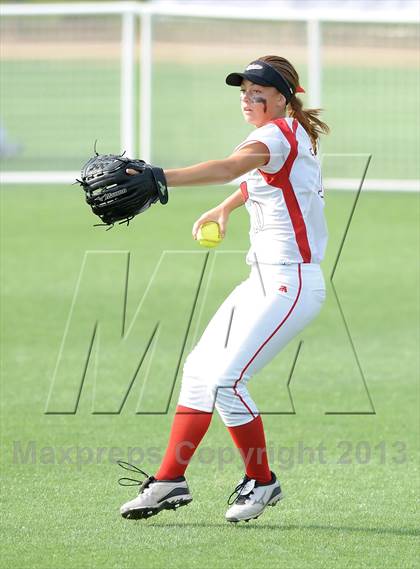 Thumbnail 3 in Chino vs. Lakewood (CIF SS D2 Final) photogallery.