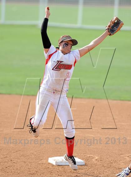 Thumbnail 3 in Chino vs. Lakewood (CIF SS D2 Final) photogallery.