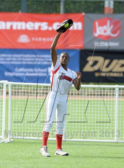 Thumbnail 3 in Chino vs. Lakewood (CIF SS D2 Final) photogallery.