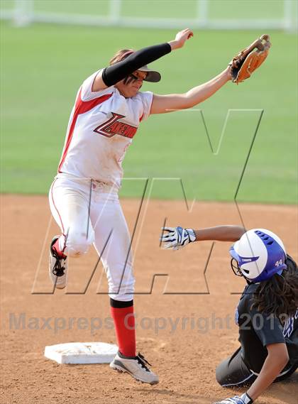 Thumbnail 1 in Chino vs. Lakewood (CIF SS D2 Final) photogallery.