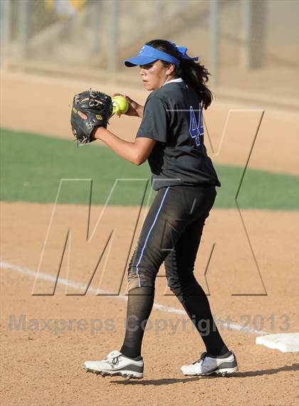 Thumbnail 3 in Chino vs. Lakewood (CIF SS D2 Final) photogallery.