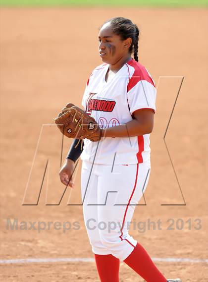 Thumbnail 3 in Chino vs. Lakewood (CIF SS D2 Final) photogallery.