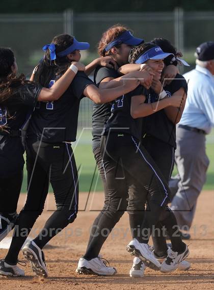 Thumbnail 3 in Chino vs. Lakewood (CIF SS D2 Final) photogallery.