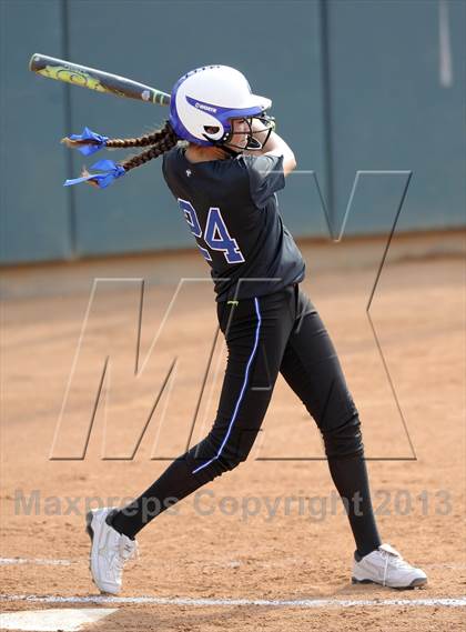 Thumbnail 3 in Chino vs. Lakewood (CIF SS D2 Final) photogallery.