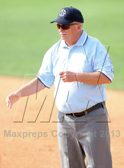 Thumbnail 2 in Chino vs. Lakewood (CIF SS D2 Final) photogallery.