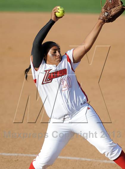 Thumbnail 2 in Chino vs. Lakewood (CIF SS D2 Final) photogallery.