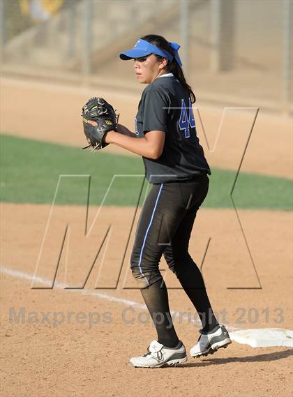 Thumbnail 2 in Chino vs. Lakewood (CIF SS D2 Final) photogallery.