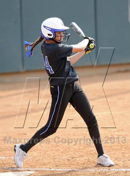 Thumbnail 2 in Chino vs. Lakewood (CIF SS D2 Final) photogallery.