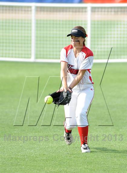Thumbnail 3 in Chino vs. Lakewood (CIF SS D2 Final) photogallery.
