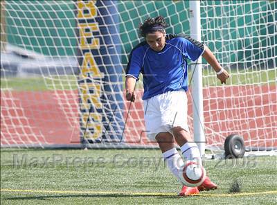 Thumbnail 3 in Salesian vs. Avenal (CIF SoCal Regional D3 Final) photogallery.