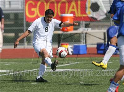 Thumbnail 1 in Salesian vs. Avenal (CIF SoCal Regional D3 Final) photogallery.
