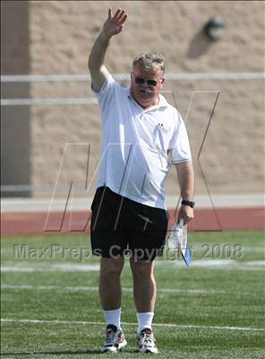 Thumbnail 3 in Salesian vs. Avenal (CIF SoCal Regional D3 Final) photogallery.