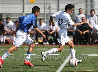 Thumbnail 1 in Salesian vs. Avenal (CIF SoCal Regional D3 Final) photogallery.
