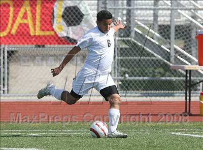 Thumbnail 2 in Salesian vs. Avenal (CIF SoCal Regional D3 Final) photogallery.