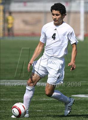 Thumbnail 3 in Salesian vs. Avenal (CIF SoCal Regional D3 Final) photogallery.