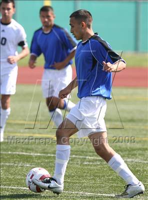 Thumbnail 2 in Salesian vs. Avenal (CIF SoCal Regional D3 Final) photogallery.