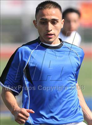 Thumbnail 2 in Salesian vs. Avenal (CIF SoCal Regional D3 Final) photogallery.
