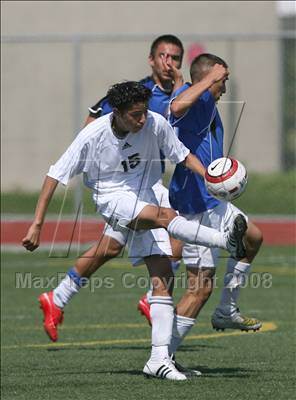 Thumbnail 3 in Salesian vs. Avenal (CIF SoCal Regional D3 Final) photogallery.