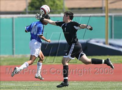Thumbnail 3 in Salesian vs. Avenal (CIF SoCal Regional D3 Final) photogallery.