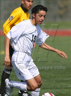 Thumbnail 3 in Salesian vs. Avenal (CIF SoCal Regional D3 Final) photogallery.