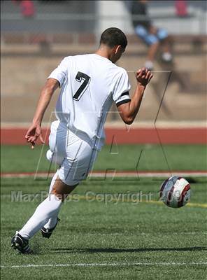Thumbnail 2 in Salesian vs. Avenal (CIF SoCal Regional D3 Final) photogallery.