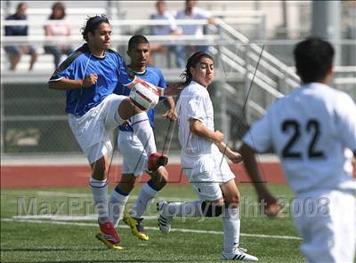 Thumbnail 2 in Salesian vs. Avenal (CIF SoCal Regional D3 Final) photogallery.