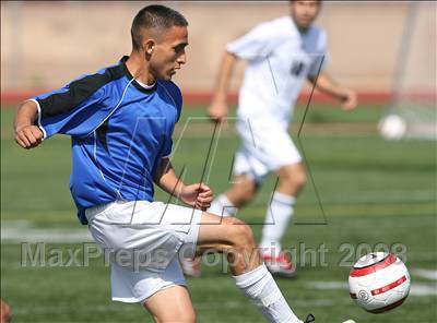 Thumbnail 2 in Salesian vs. Avenal (CIF SoCal Regional D3 Final) photogallery.