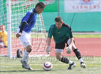Thumbnail 2 in Salesian vs. Avenal (CIF SoCal Regional D3 Final) photogallery.
