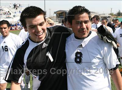 Thumbnail 3 in Salesian vs. Avenal (CIF SoCal Regional D3 Final) photogallery.