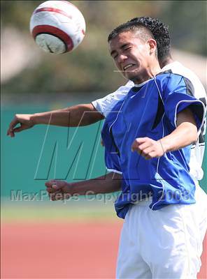 Thumbnail 3 in Salesian vs. Avenal (CIF SoCal Regional D3 Final) photogallery.