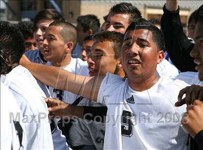 Thumbnail 3 in Salesian vs. Avenal (CIF SoCal Regional D3 Final) photogallery.