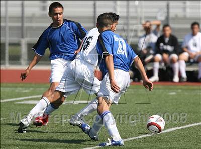 Thumbnail 3 in Salesian vs. Avenal (CIF SoCal Regional D3 Final) photogallery.