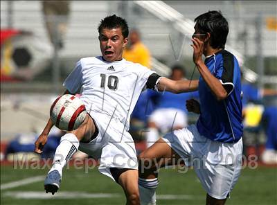 Thumbnail 3 in Salesian vs. Avenal (CIF SoCal Regional D3 Final) photogallery.
