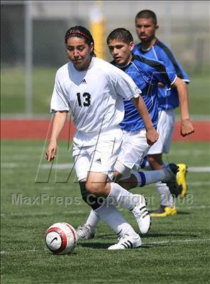 Thumbnail 1 in Salesian vs. Avenal (CIF SoCal Regional D3 Final) photogallery.