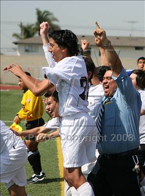 Thumbnail 3 in Salesian vs. Avenal (CIF SoCal Regional D3 Final) photogallery.