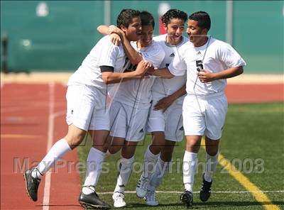 Thumbnail 1 in Salesian vs. Avenal (CIF SoCal Regional D3 Final) photogallery.